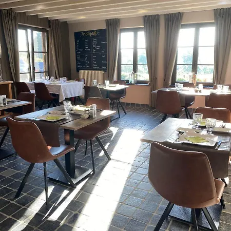 Le Briquemont Bed and Breakfast 3*