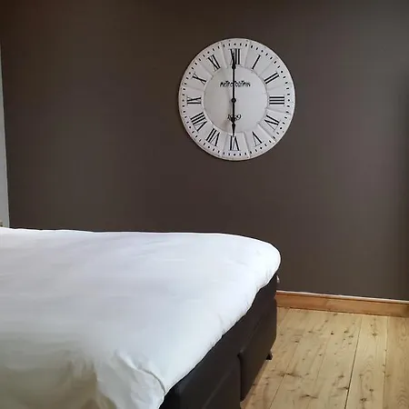 Oda ve Kahvaltı Le Briquemont Rochefort