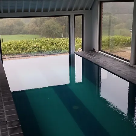 Le Briquemont Oda ve Kahvaltı 3*
