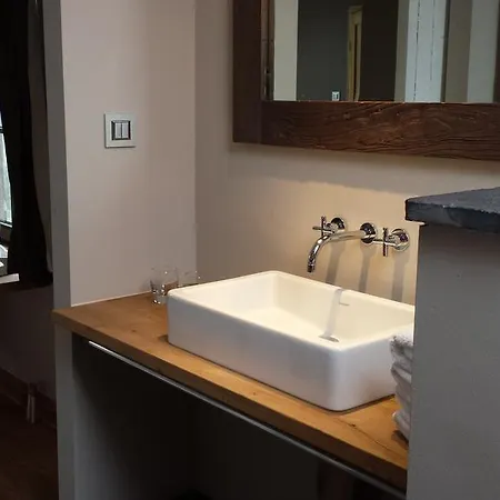 Oda ve Kahvaltı Le Briquemont 3*